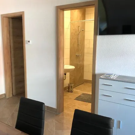 Zeitler Apartamento Treuen